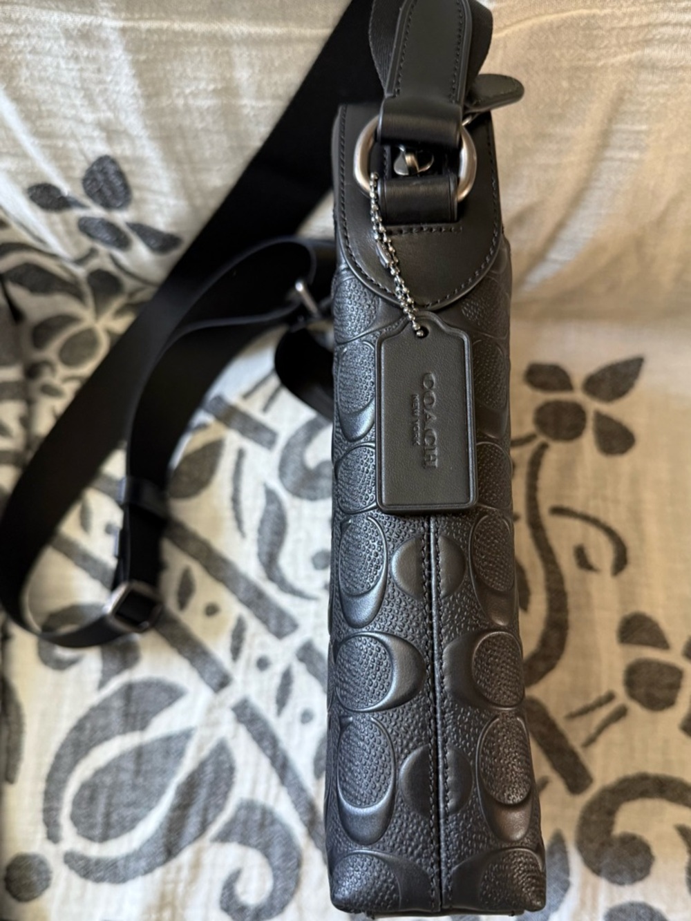 Coach Black Signature Crossbody Messenger - Picture 7 of 8